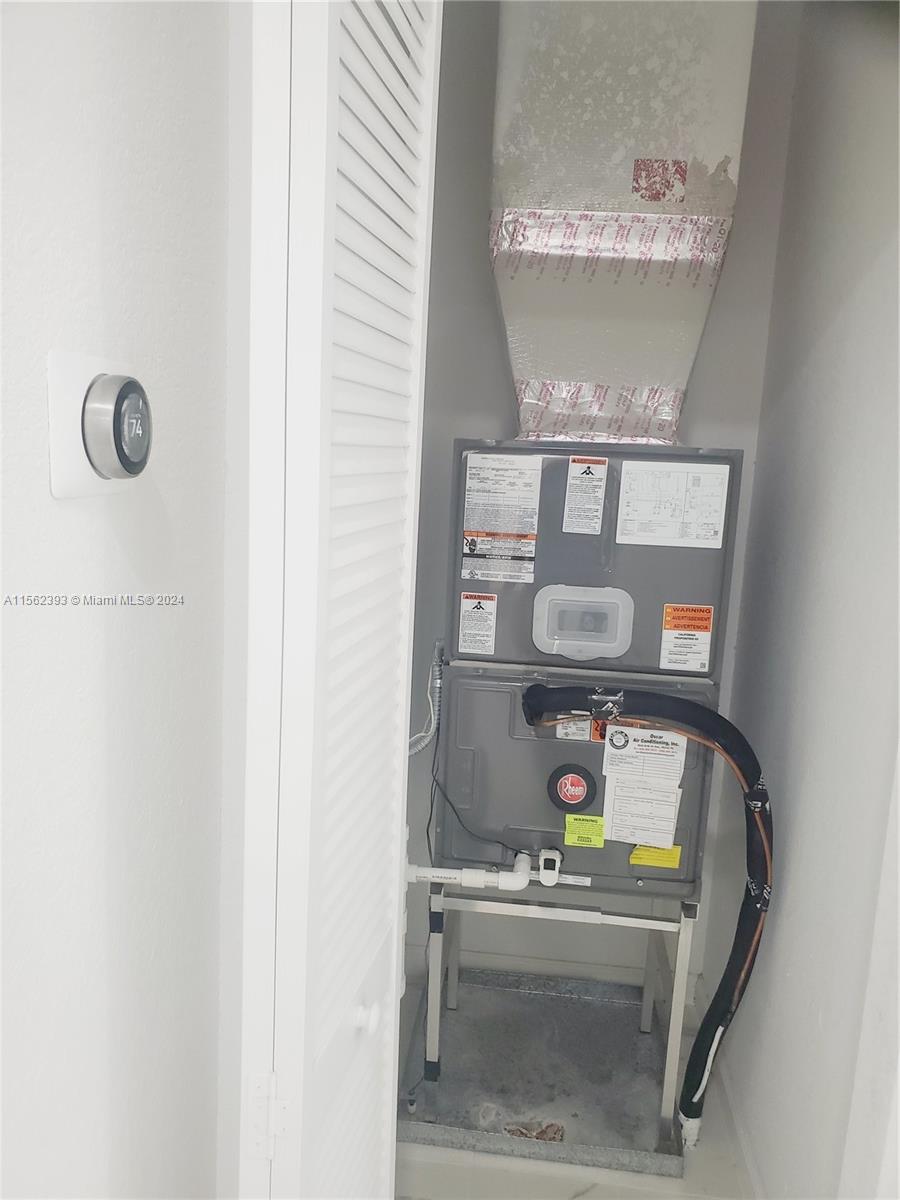 379 NW 12th Ave 379, Florida City, Florida 33034, 4 Bedrooms Bedrooms, ,3 BathroomsBathrooms,Residentiallease,For Rent,379 NW 12th Ave 379,A11562393