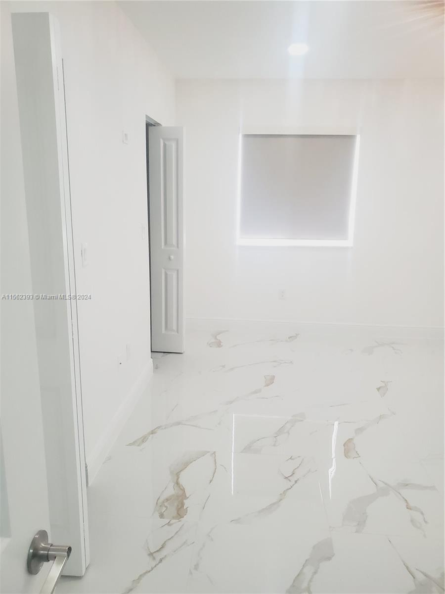 379 NW 12th Ave 379, Florida City, Florida 33034, 4 Bedrooms Bedrooms, ,3 BathroomsBathrooms,Residentiallease,For Rent,379 NW 12th Ave 379,A11562393