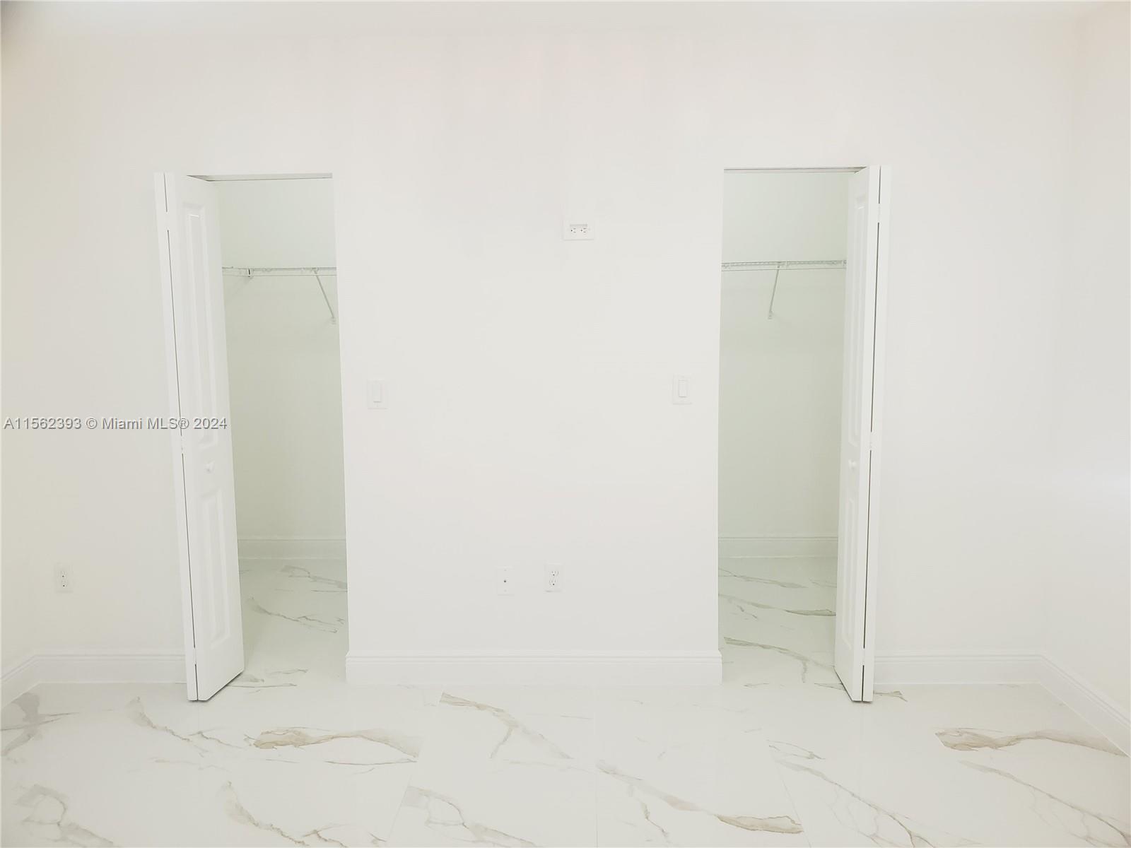 379 NW 12th Ave 379, Florida City, Florida 33034, 4 Bedrooms Bedrooms, ,3 BathroomsBathrooms,Residentiallease,For Rent,379 NW 12th Ave 379,A11562393