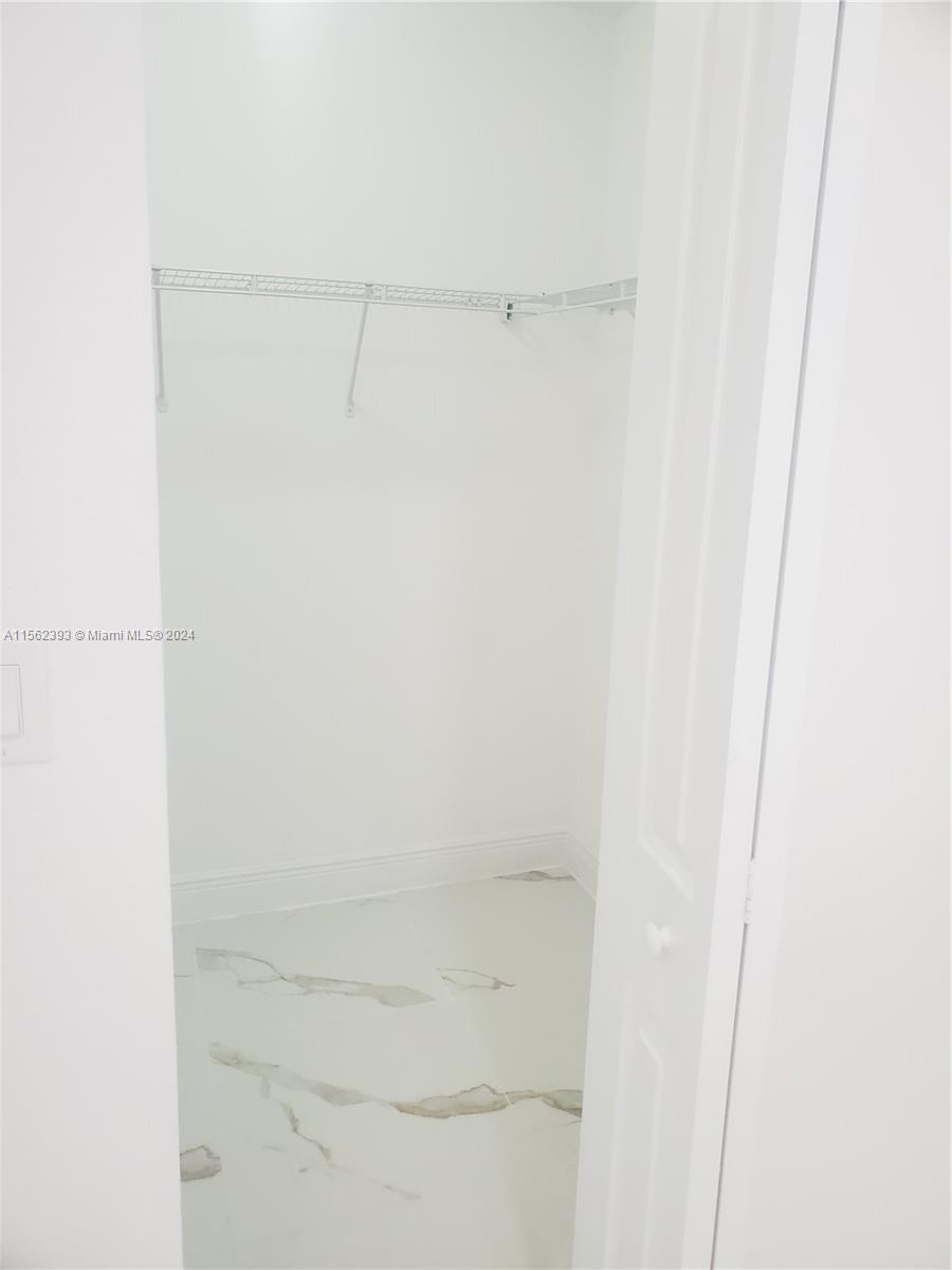 379 NW 12th Ave 379, Florida City, Florida 33034, 4 Bedrooms Bedrooms, ,3 BathroomsBathrooms,Residentiallease,For Rent,379 NW 12th Ave 379,A11562393