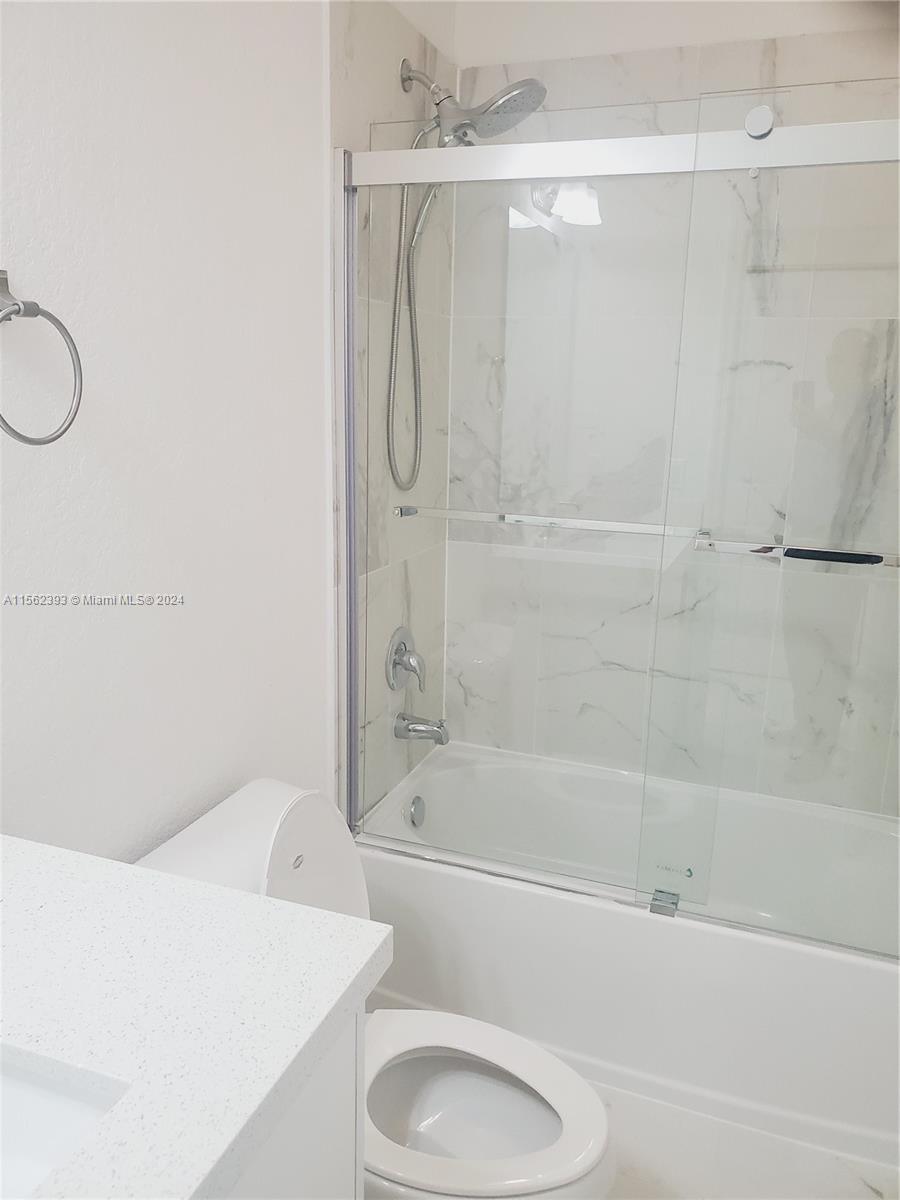 379 NW 12th Ave 379, Florida City, Florida 33034, 4 Bedrooms Bedrooms, ,3 BathroomsBathrooms,Residentiallease,For Rent,379 NW 12th Ave 379,A11562393