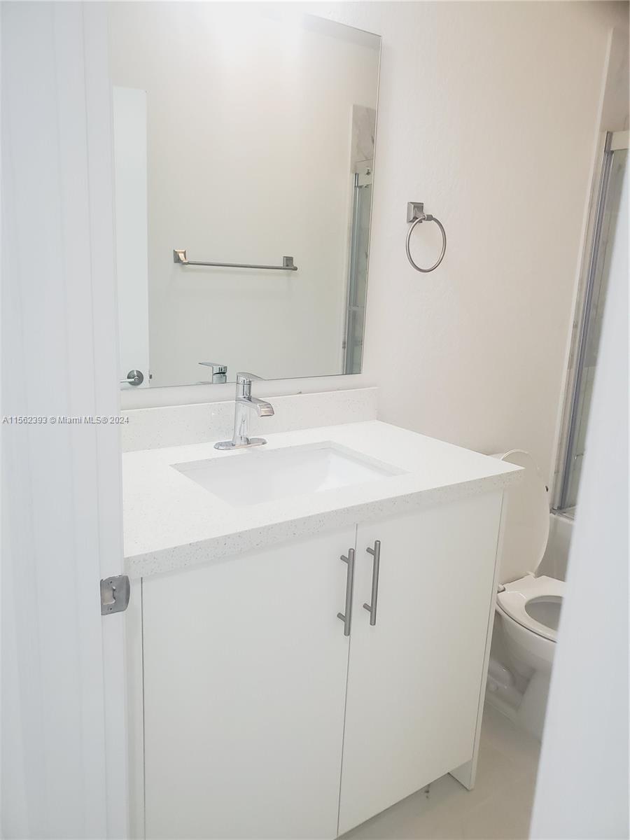 379 NW 12th Ave 379, Florida City, Florida 33034, 4 Bedrooms Bedrooms, ,3 BathroomsBathrooms,Residentiallease,For Rent,379 NW 12th Ave 379,A11562393