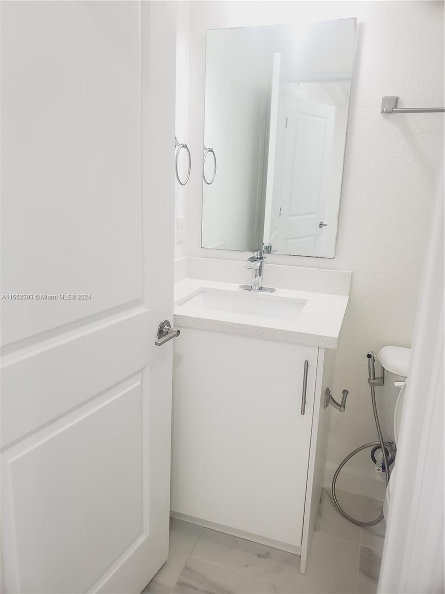 379 NW 12th Ave 379, Florida City, Florida 33034, 4 Bedrooms Bedrooms, ,3 BathroomsBathrooms,Residentiallease,For Rent,379 NW 12th Ave 379,A11562393