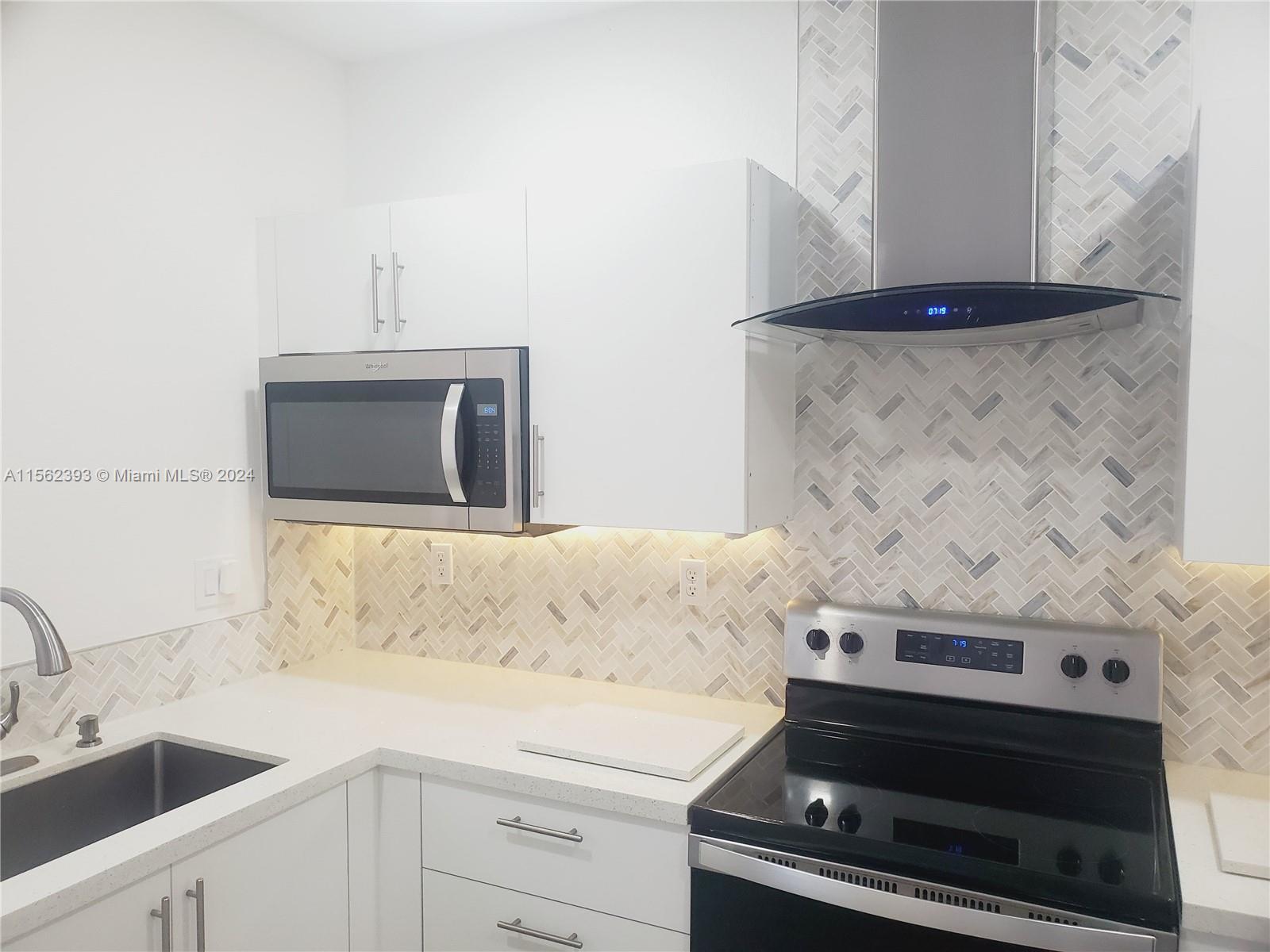 379 NW 12th Ave 379, Florida City, Florida 33034, 4 Bedrooms Bedrooms, ,3 BathroomsBathrooms,Residentiallease,For Rent,379 NW 12th Ave 379,A11562393