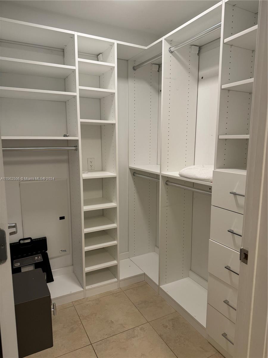 3301 NE 1st Ave H0913, Miami, Florida 33137, ,1 BathroomBathrooms,Residentiallease,For Rent,3301 NE 1st Ave H0913,A11562506