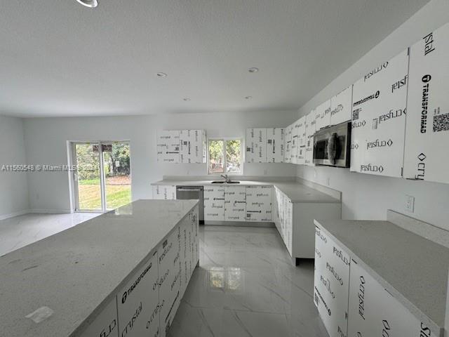 572 SW 3 ST, Florida City, Florida 33034, 4 Bedrooms Bedrooms, ,3 BathroomsBathrooms,Residential,For Sale,572 SW 3 ST,A11560548