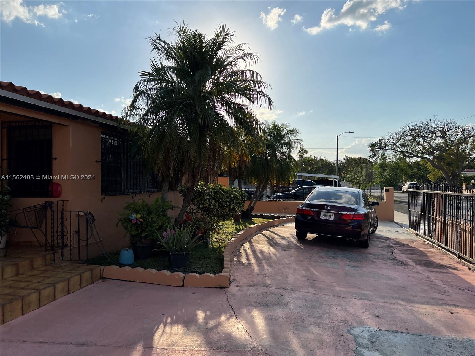 4360 SW 1st St, Miami, Florida 33134, 5 Bedrooms Bedrooms, ,4 BathroomsBathrooms,Residential,For Sale,4360 SW 1st St,A11562488