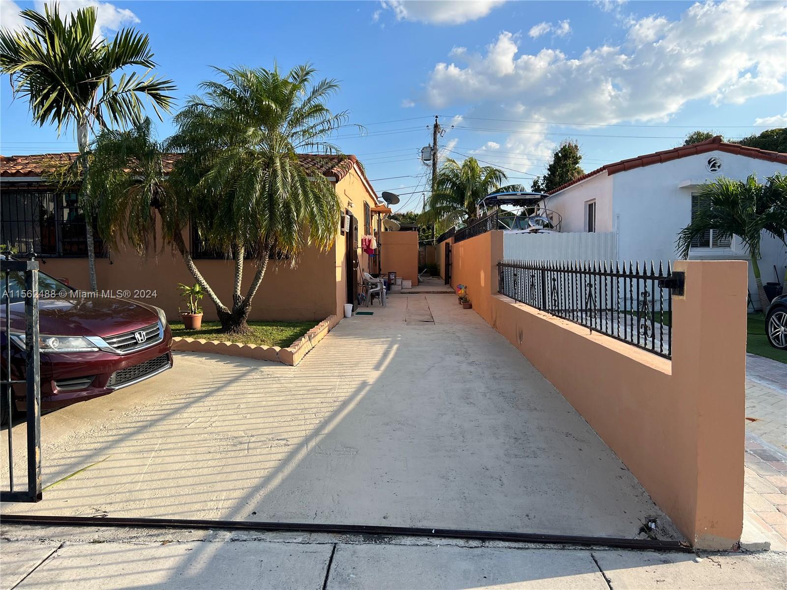 4360 SW 1st St, Miami, Florida 33134, 5 Bedrooms Bedrooms, ,4 BathroomsBathrooms,Residential,For Sale,4360 SW 1st St,A11562488