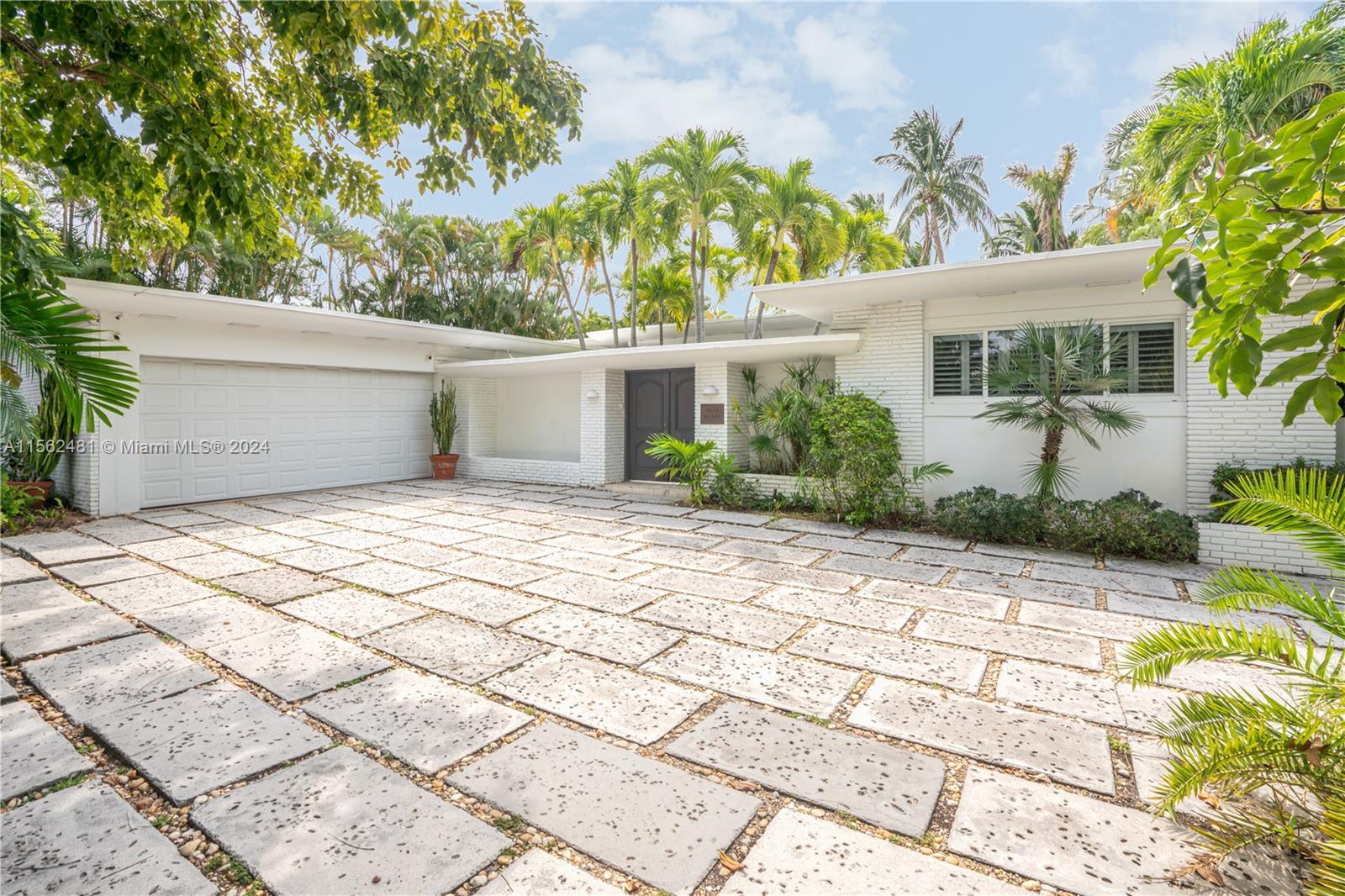 1200  Bay Dr  For Sale A11562481, FL