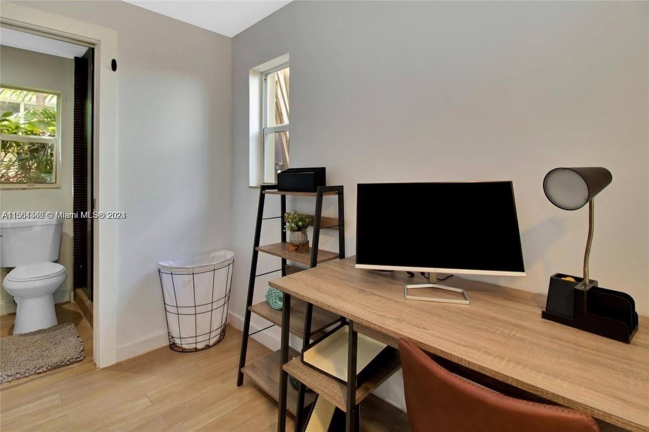 833 W 39th St 5, Miami Beach, Florida 33140, 1 Bedroom Bedrooms, ,1 BathroomBathrooms,Residentiallease,For Rent,833 W 39th St 5,A11561346