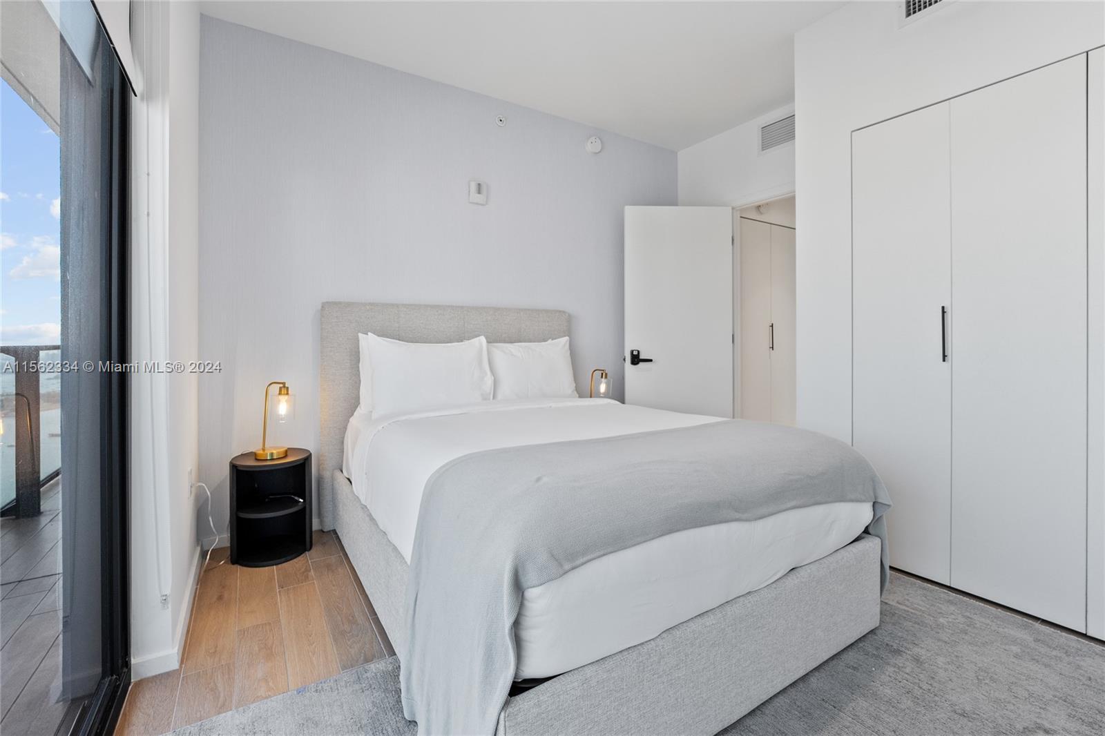 398 NE 5th St 3901, Miami, Florida 33132, 3 Bedrooms Bedrooms, ,3 BathroomsBathrooms,Residential,For Sale,398 NE 5th St 3901,A11562334