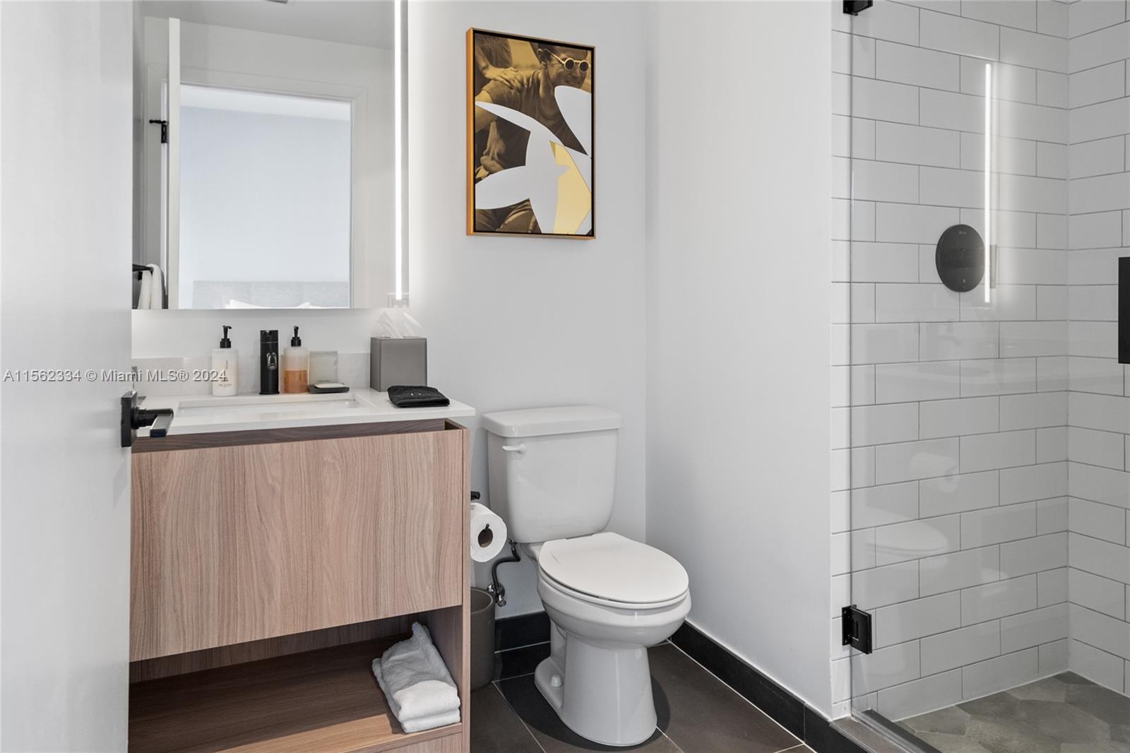 398 NE 5th St 3901, Miami, Florida 33132, 3 Bedrooms Bedrooms, ,3 BathroomsBathrooms,Residential,For Sale,398 NE 5th St 3901,A11562334