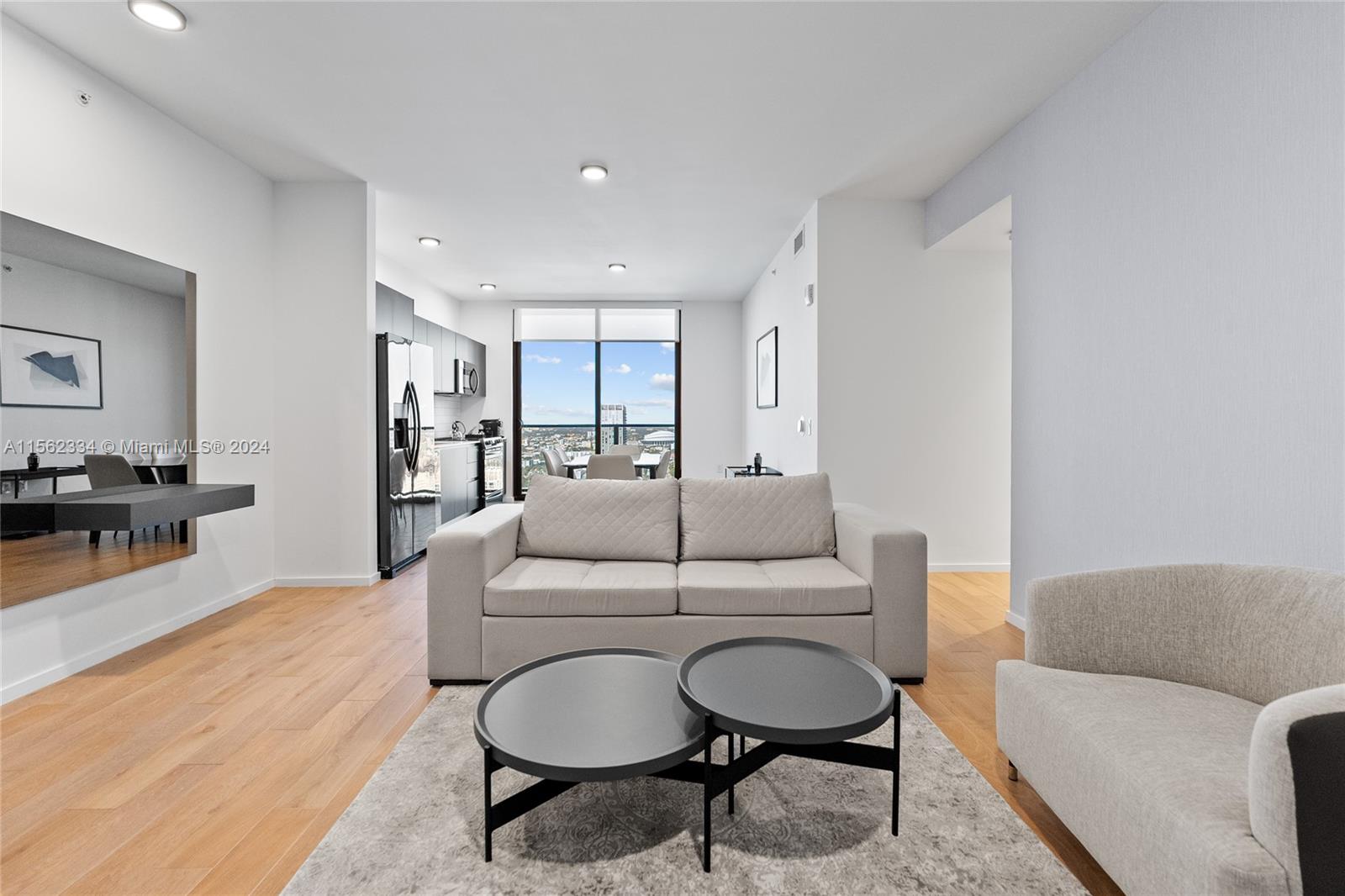 398 NE 5th St 3901, Miami, Florida 33132, 3 Bedrooms Bedrooms, ,3 BathroomsBathrooms,Residential,For Sale,398 NE 5th St 3901,A11562334