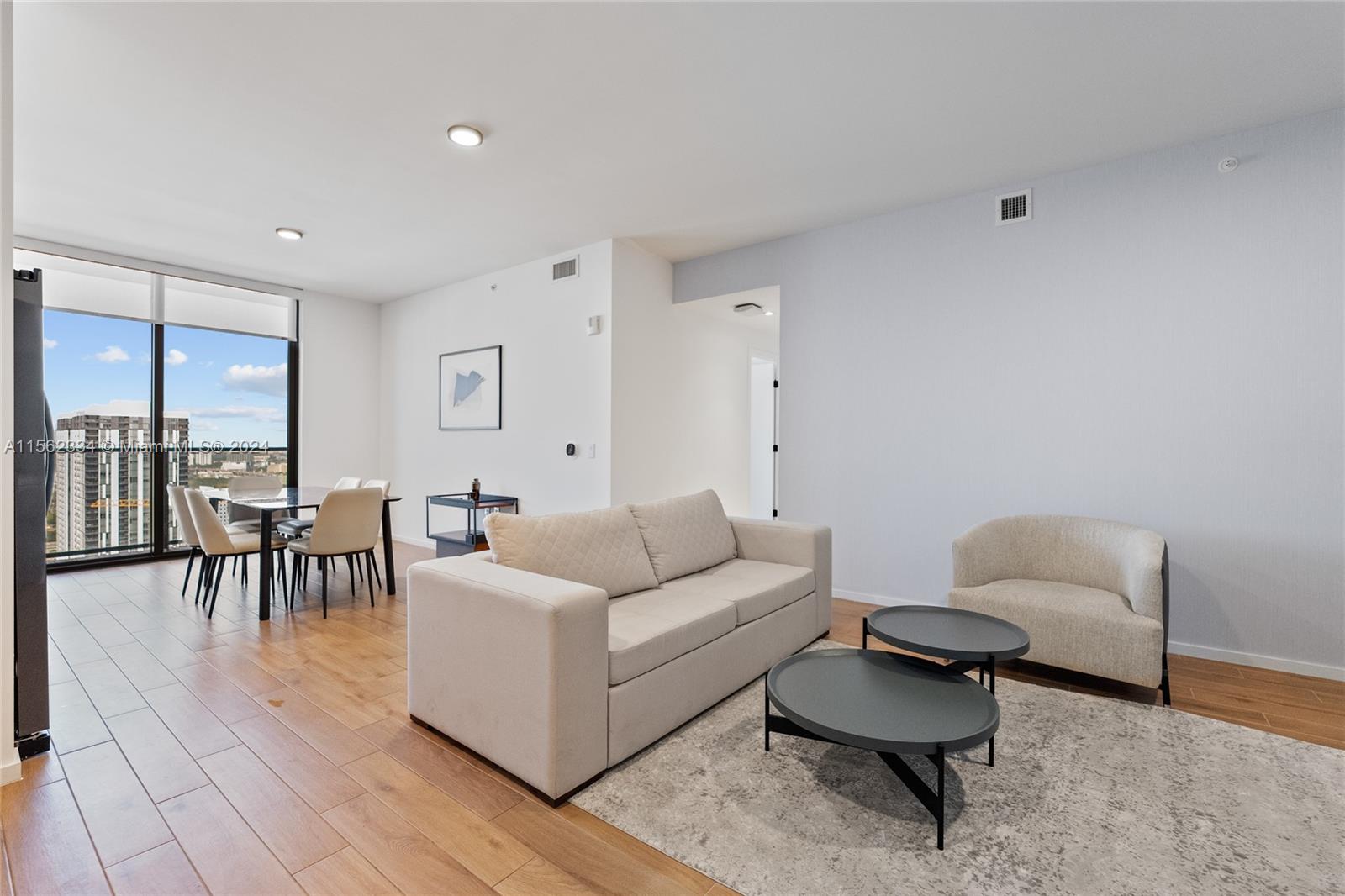 398 NE 5th St 3901, Miami, Florida 33132, 3 Bedrooms Bedrooms, ,3 BathroomsBathrooms,Residential,For Sale,398 NE 5th St 3901,A11562334