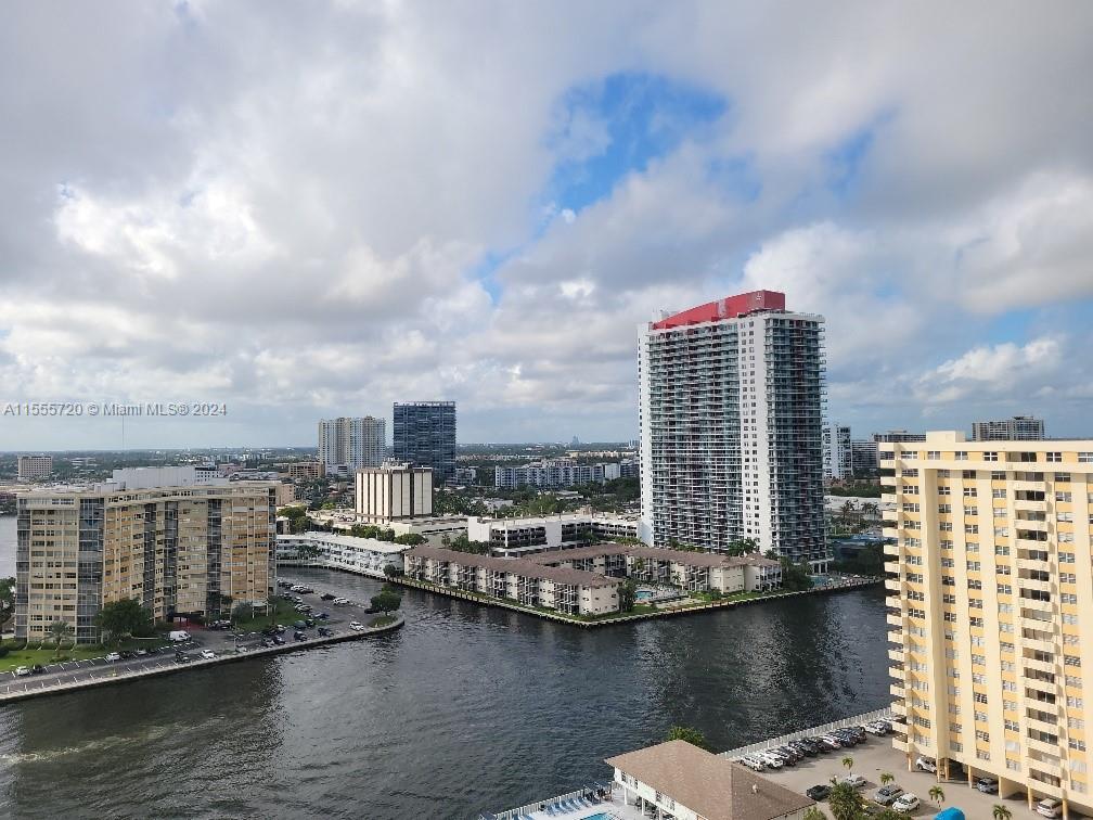 1865 S Ocean Dr 20K, Hallandale Beach, Florida 33009, 1 Bedroom Bedrooms, ,2 BathroomsBathrooms,Residentiallease,For Rent,1865 S Ocean Dr 20K,A11555720