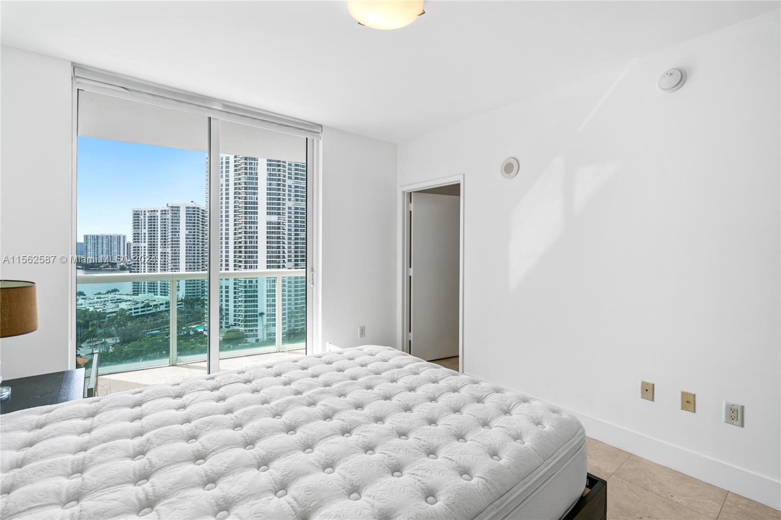 19400 Turnberry Way 1731, Aventura, Florida 33180, 2 Bedrooms Bedrooms, ,3 BathroomsBathrooms,Residential,For Sale,19400 Turnberry Way 1731,A11562587