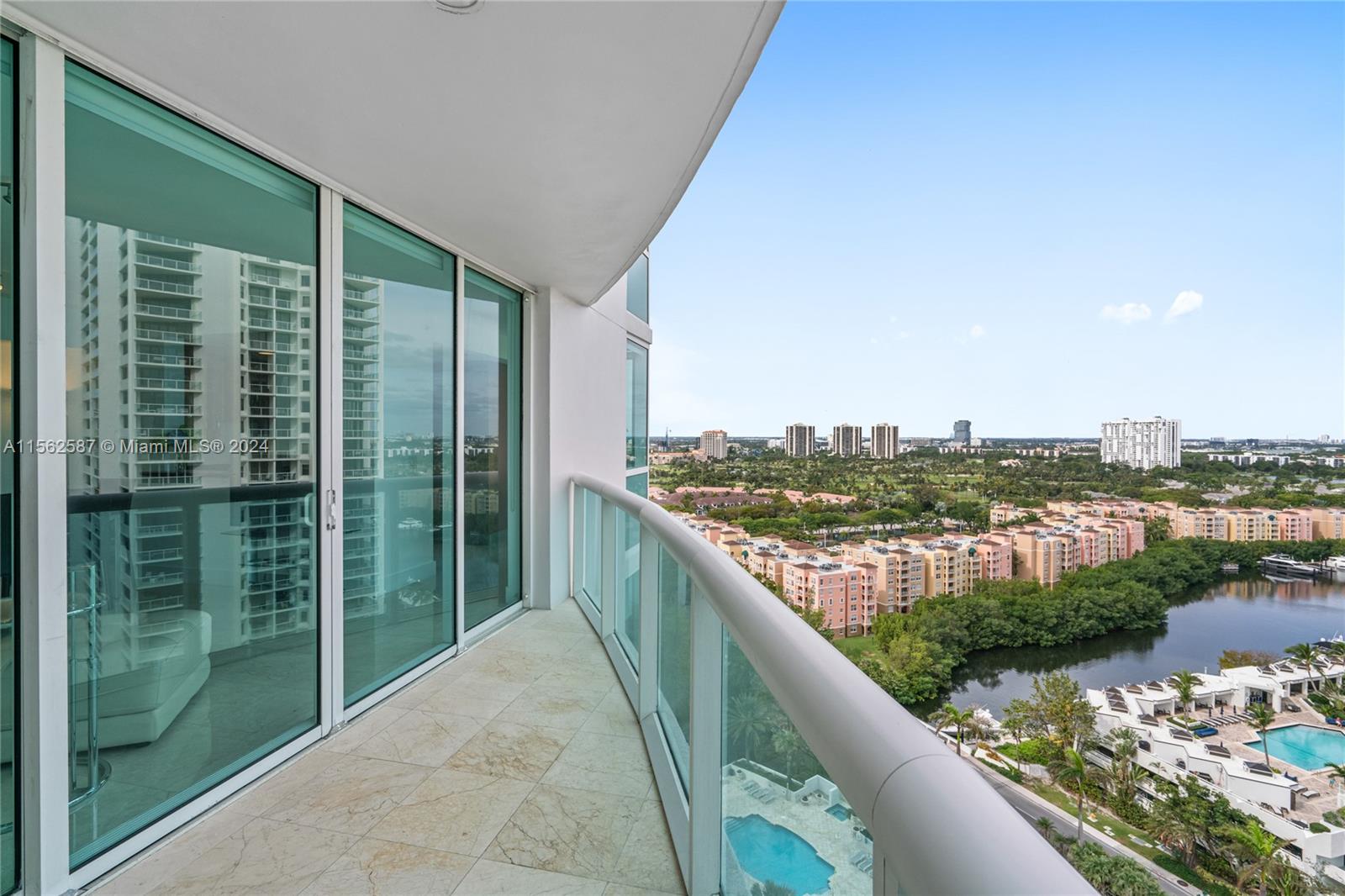 19400 Turnberry Way 1731, Aventura, Florida 33180, 2 Bedrooms Bedrooms, ,3 BathroomsBathrooms,Residential,For Sale,19400 Turnberry Way 1731,A11562587