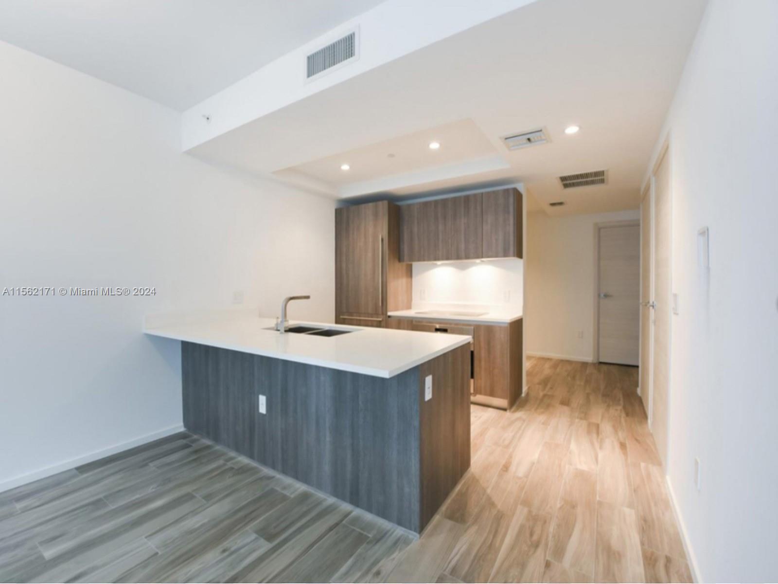 801 S Miami Ave 1006, Miami, Florida 33130, 1 Bedroom Bedrooms, ,2 BathroomsBathrooms,Residential,For Sale,801 S Miami Ave 1006,A11562171