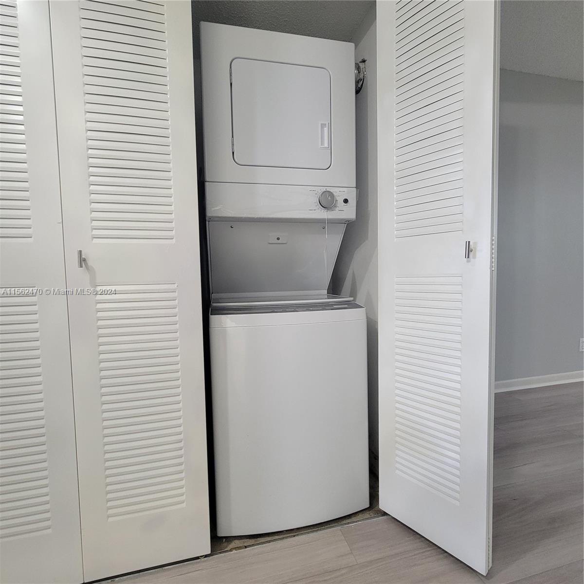 1351 SW 125th Ave 410S, Pembroke Pines, Florida 33027, 1 Bedroom Bedrooms, ,1 BathroomBathrooms,Residentiallease,For Rent,1351 SW 125th Ave 410S,A11562470