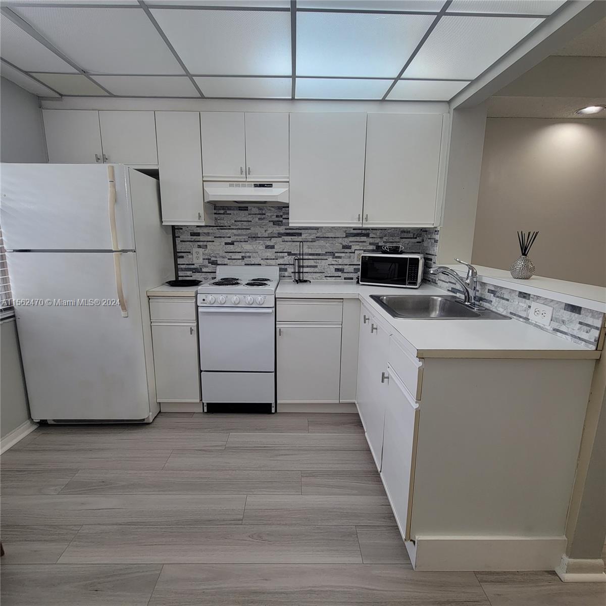 1351 SW 125th Ave 410S, Pembroke Pines, Florida 33027, 1 Bedroom Bedrooms, ,1 BathroomBathrooms,Residentiallease,For Rent,1351 SW 125th Ave 410S,A11562470