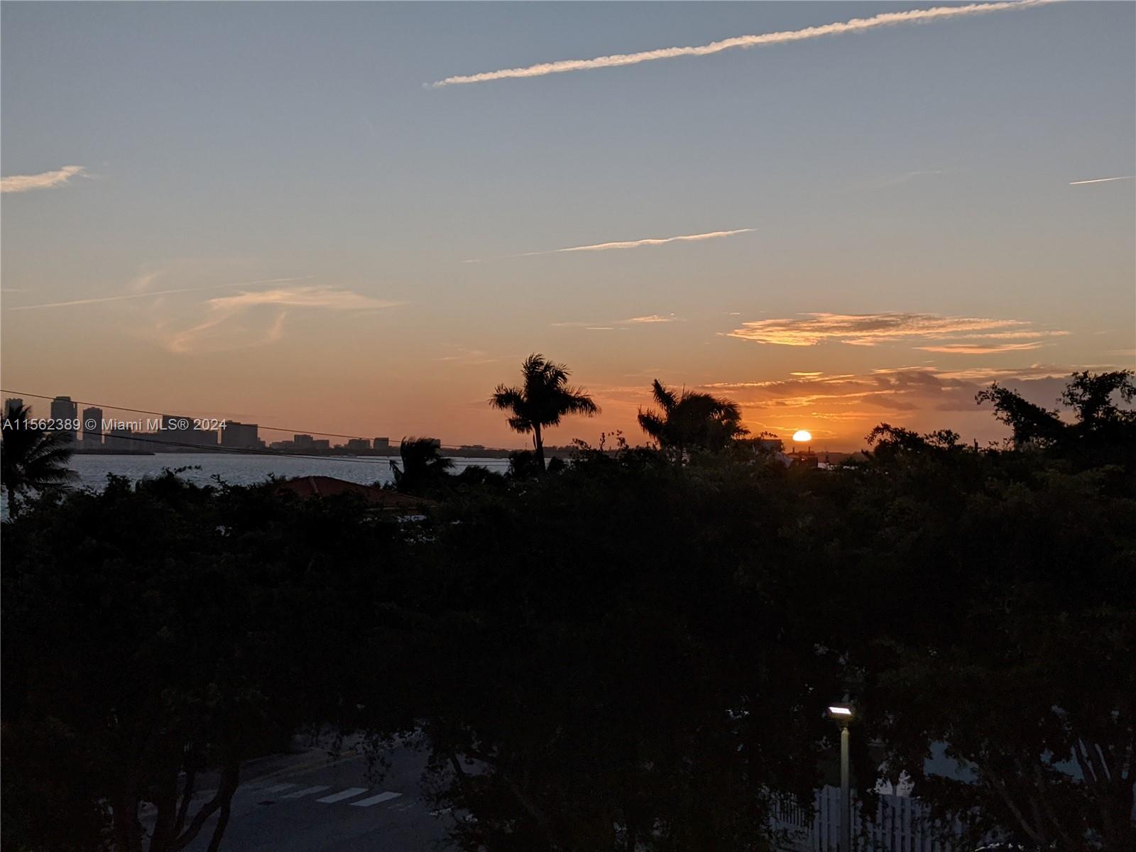 1801 S Treasure Dr 416, North Bay Village, Florida 33141, 2 Bedrooms Bedrooms, ,2 BathroomsBathrooms,Residentiallease,For Rent,1801 S Treasure Dr 416,A11562389