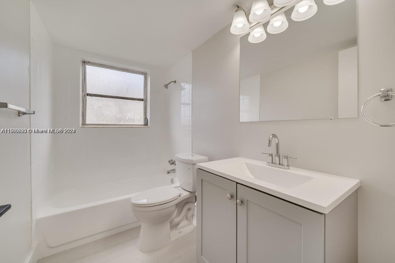 921 SW 74 TER 101A, North Lauderdale, Florida 33068, 3 Bedrooms Bedrooms, ,2 BathroomsBathrooms,Residentiallease,For Rent,921 SW 74 TER 101A,A11560783