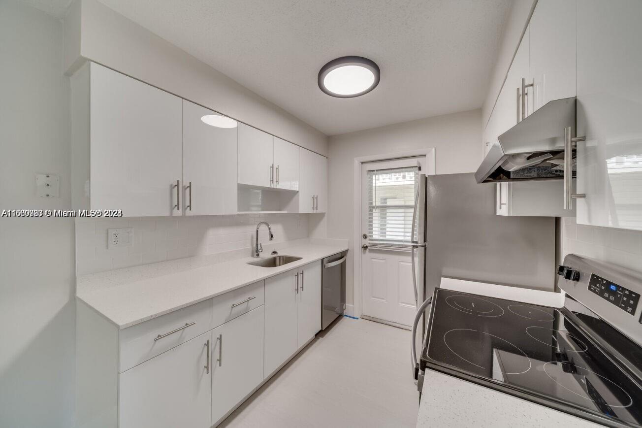 921 SW 74 TER 101A, North Lauderdale, Florida 33068, 3 Bedrooms Bedrooms, ,2 BathroomsBathrooms,Residentiallease,For Rent,921 SW 74 TER 101A,A11560783