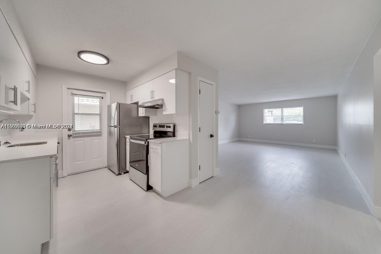 921 SW 74 TER 101A, North Lauderdale, Florida 33068, 3 Bedrooms Bedrooms, ,2 BathroomsBathrooms,Residentiallease,For Rent,921 SW 74 TER 101A,A11560783