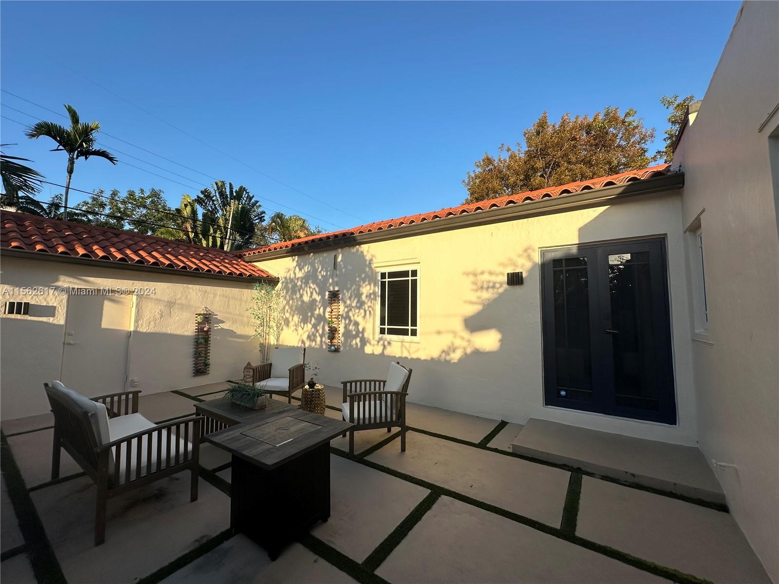 2286 SW 21st Ave, Miami, Florida 33145, 3 Bedrooms Bedrooms, ,2 BathroomsBathrooms,Residentiallease,For Rent,2286 SW 21st Ave,A11562617