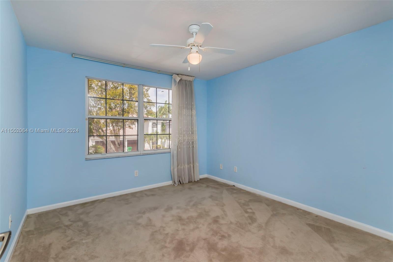Listing Photo 16