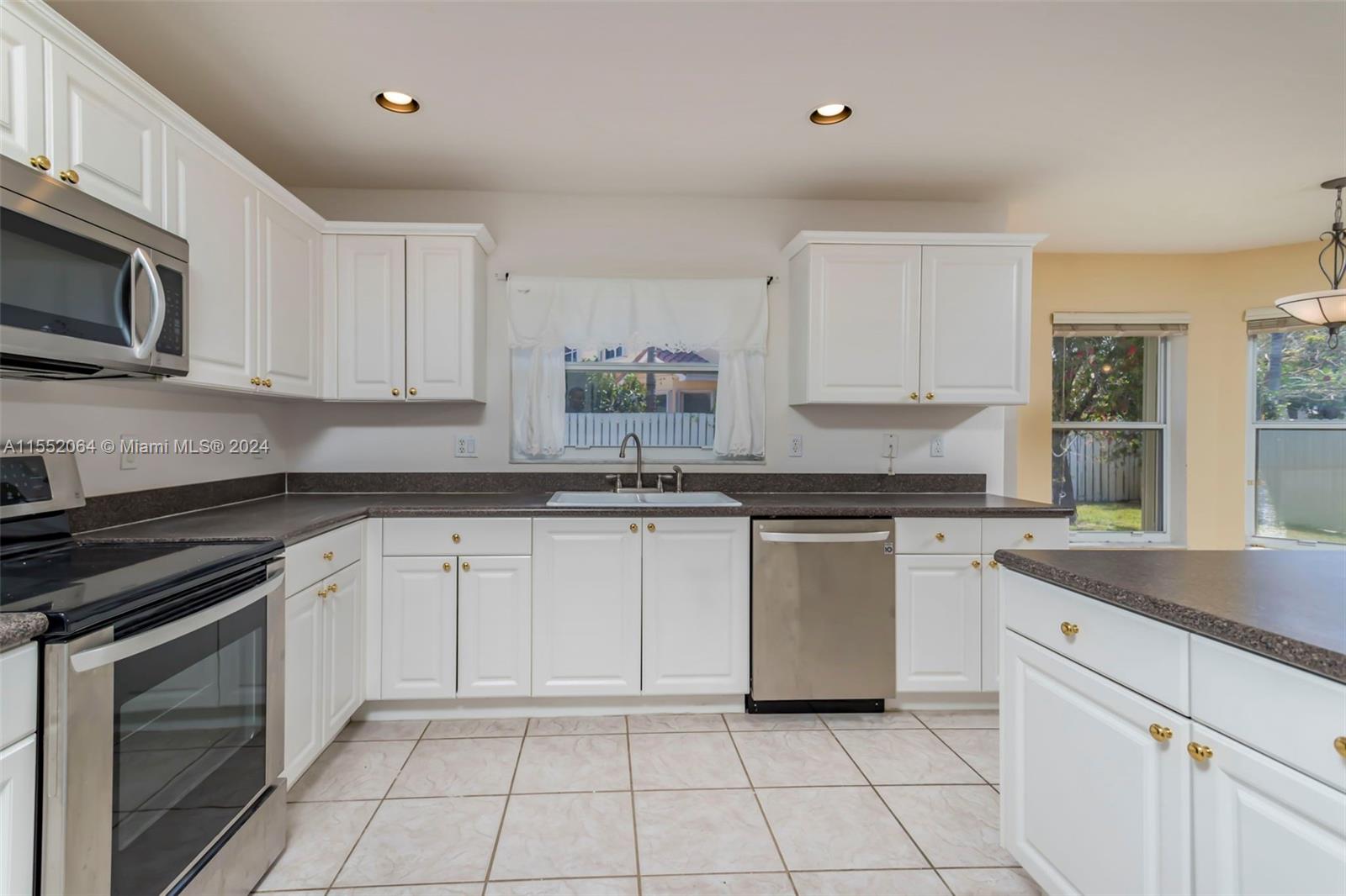 2235 SW 166th Ave, Miramar, Florida 33027, 5 Bedrooms Bedrooms, ,3 BathroomsBathrooms,Residential,For Sale,2235 SW 166th Ave,A11552064