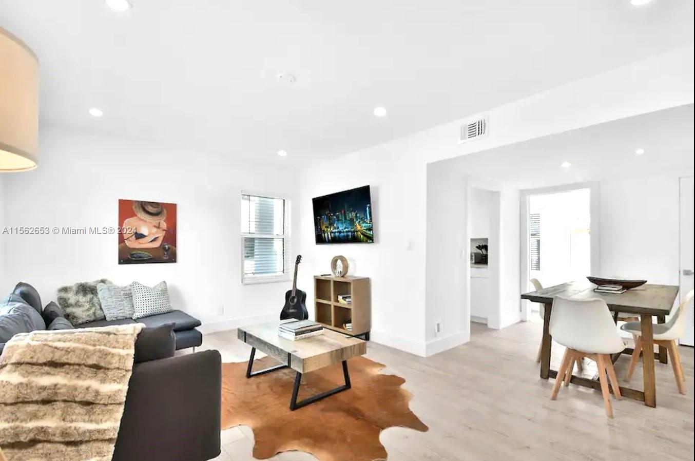 3521 SW 16th St 0, Miami, Florida 33145, 2 Bedrooms Bedrooms, ,1 BathroomBathrooms,Residentiallease,For Rent,3521 SW 16th St 0,A11562653