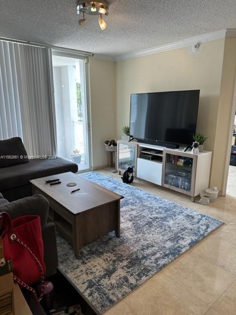 11155 SW 5th Pl 205, Pembroke Pines, Florida 33025, 2 Bedrooms Bedrooms, ,1 BathroomBathrooms,Residentiallease,For Rent,11155 SW 5th Pl 205,A11562661