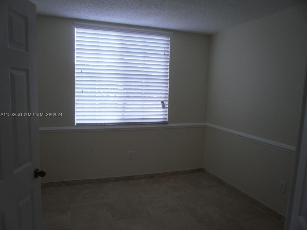 11155 SW 5th Pl 205, Pembroke Pines, Florida 33025, 2 Bedrooms Bedrooms, ,1 BathroomBathrooms,Residentiallease,For Rent,11155 SW 5th Pl 205,A11562661