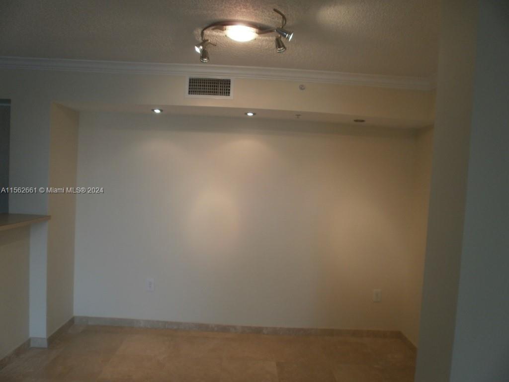 11155 SW 5th Pl 205, Pembroke Pines, Florida 33025, 2 Bedrooms Bedrooms, ,1 BathroomBathrooms,Residentiallease,For Rent,11155 SW 5th Pl 205,A11562661