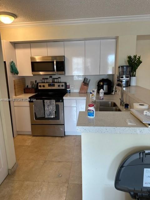 11155 SW 5th Pl 205, Pembroke Pines, Florida 33025, 2 Bedrooms Bedrooms, ,1 BathroomBathrooms,Residentiallease,For Rent,11155 SW 5th Pl 205,A11562661