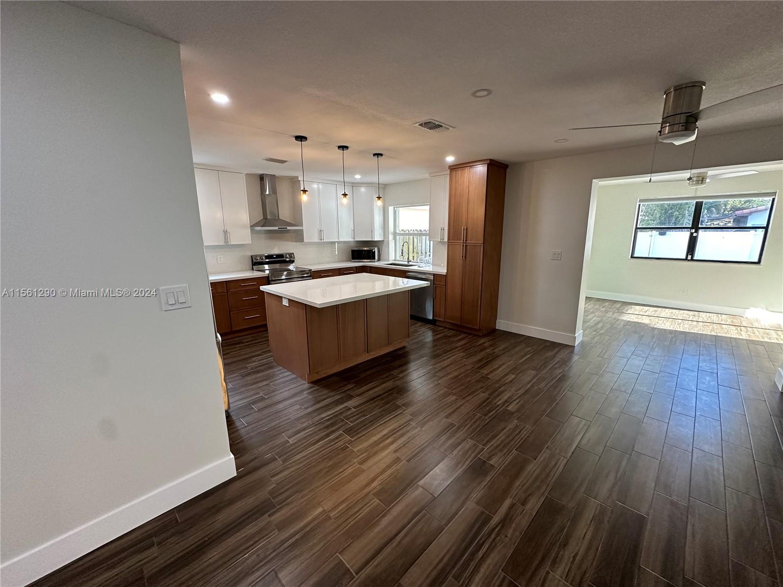 5209 Cleveland St, Hollywood, Florida 33021, 3 Bedrooms Bedrooms, ,2 BathroomsBathrooms,Residentiallease,For Rent,5209 Cleveland St,A11561290