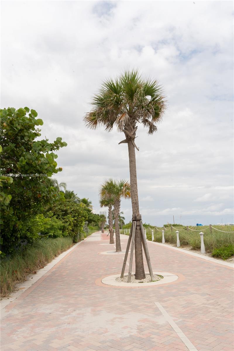 Miami Beach, Florida 33140, 3 Bedrooms Bedrooms, ,3 BathroomsBathrooms,Residential,For Sale,A11562659