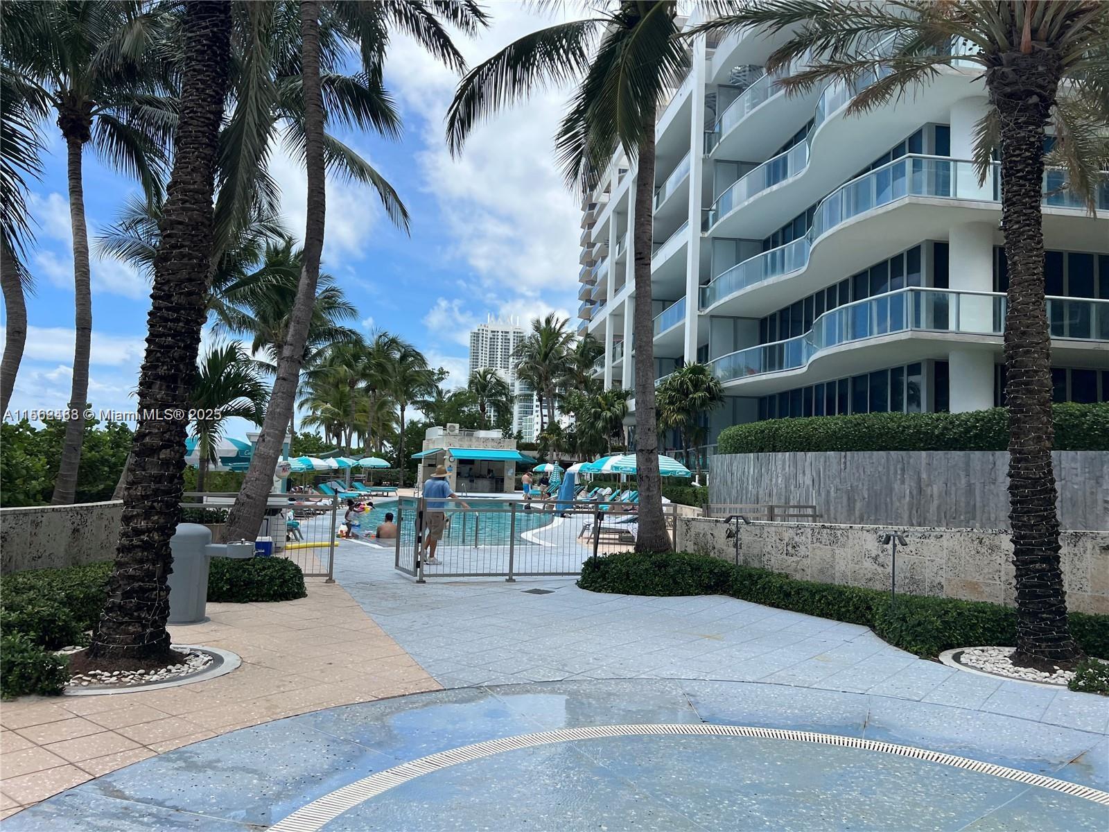 6799 Collins Ave 1501, Miami Beach, Florida 33141, 1 Bedroom Bedrooms, ,1 BathroomBathrooms,Residentiallease,For Rent,6799 Collins Ave 1501,A11562468
