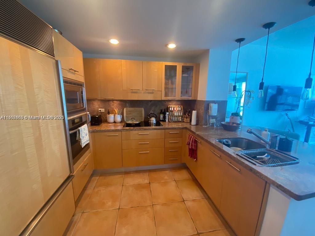6799 Collins Ave 1501, Miami Beach, Florida 33141, 1 Bedroom Bedrooms, ,1 BathroomBathrooms,Residentiallease,For Rent,6799 Collins Ave 1501,A11562468