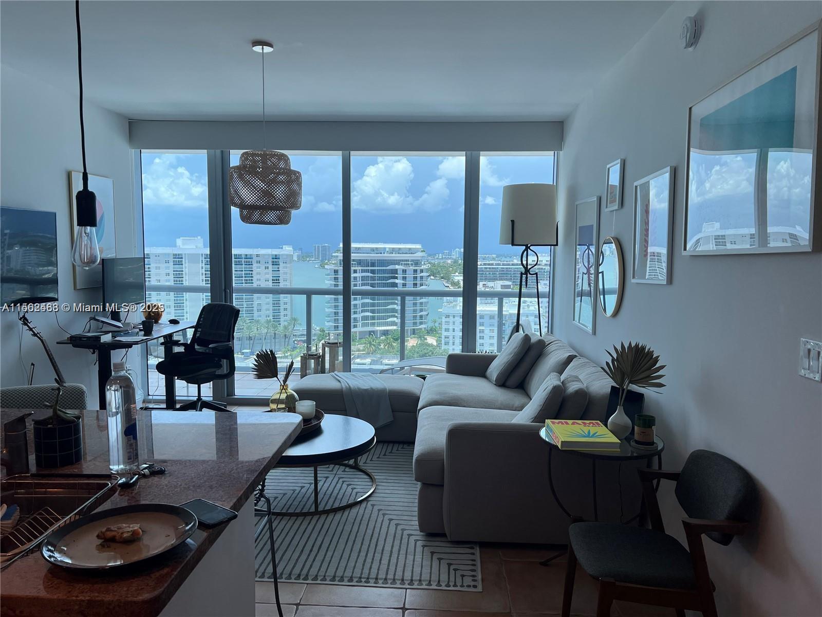 6799 Collins Ave 1501, Miami Beach, Florida 33141, 1 Bedroom Bedrooms, ,1 BathroomBathrooms,Residentiallease,For Rent,6799 Collins Ave 1501,A11562468