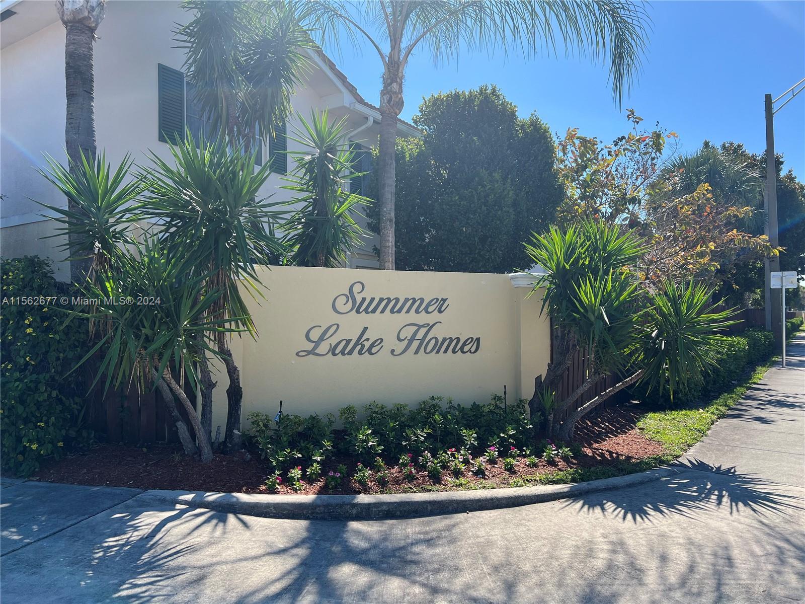 5102 NW 30th Ln, Fort Lauderdale, Florida 33309, 3 Bedrooms Bedrooms, ,2 BathroomsBathrooms,Residentiallease,For Rent,5102 NW 30th Ln,A11562677