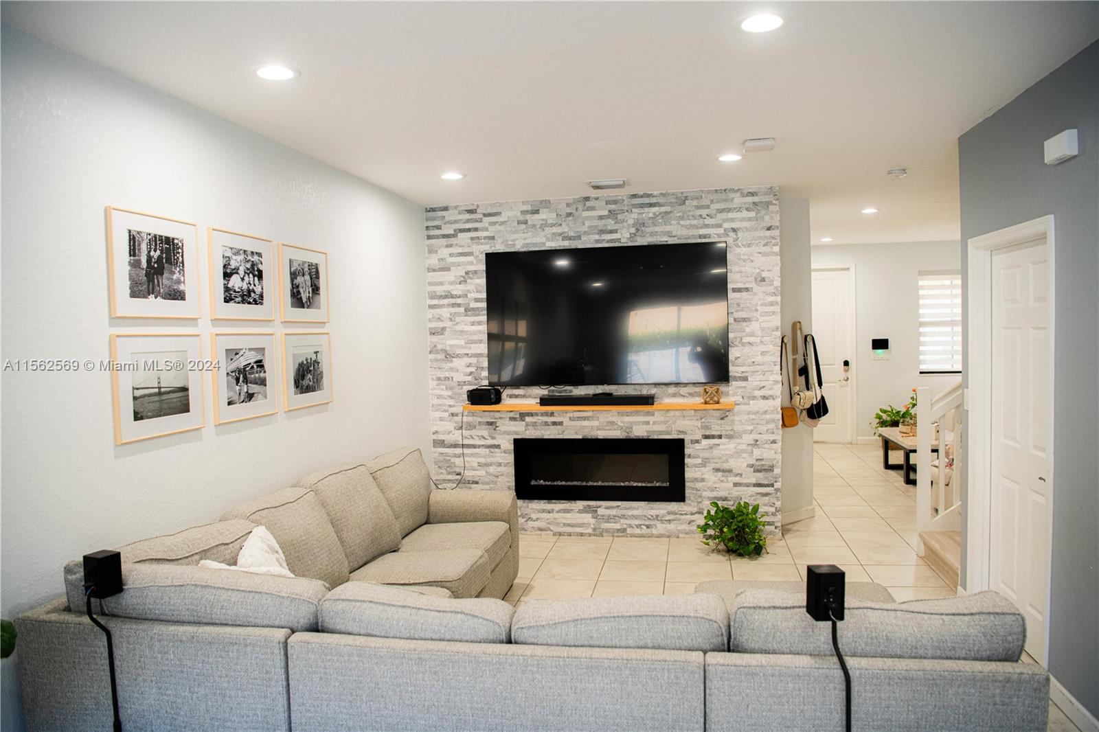 25067 SW 114th Ct 25067, Homestead, Florida 33032, 3 Bedrooms Bedrooms, ,2 BathroomsBathrooms,Residential,For Sale,25067 SW 114th Ct 25067,A11562569