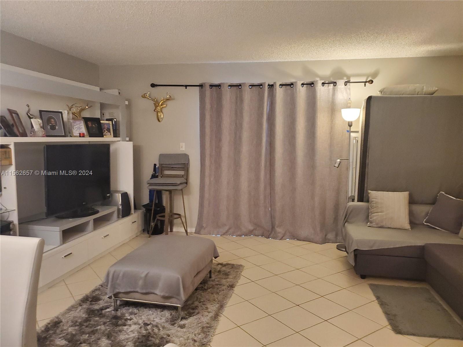 2251 NW 48th Ter 109, Lauderhill, Florida 33313, 1 Bedroom Bedrooms, ,1 BathroomBathrooms,Residential,For Sale,2251 NW 48th Ter 109,A11562657