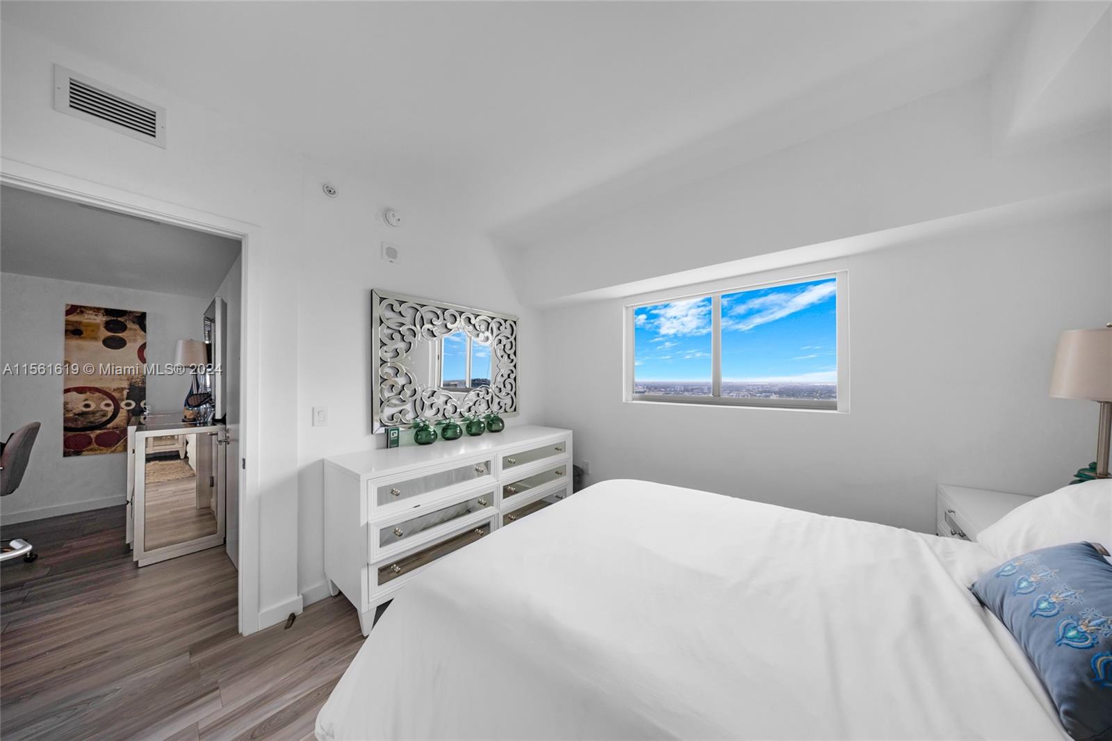 460 NE 28th St 3905, Miami, Florida 33137, 2 Bedrooms Bedrooms, ,2 BathroomsBathrooms,Residentiallease,For Rent,460 NE 28th St 3905,A11561619