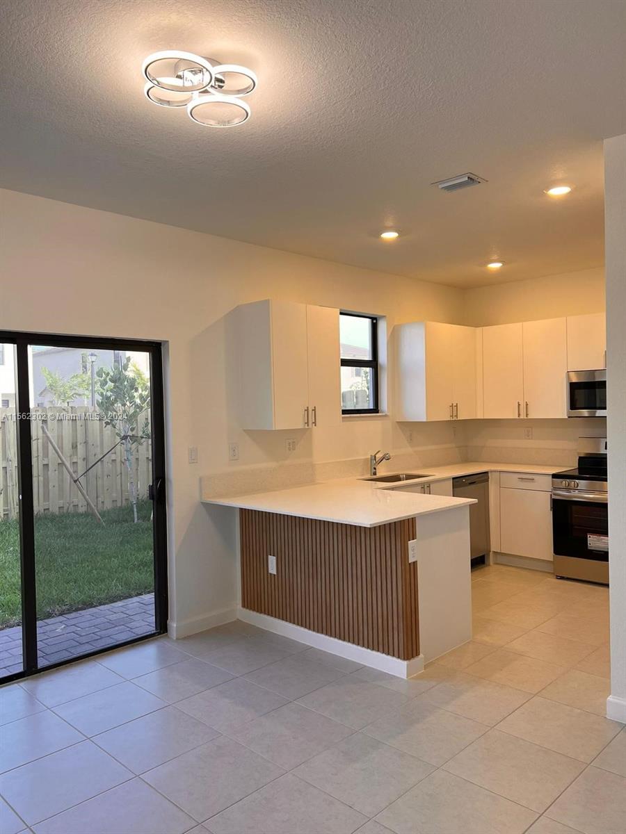 23055 SW 129th Ct 23055, Miami, Florida 33170, 3 Bedrooms Bedrooms, ,2 BathroomsBathrooms,Residentiallease,For Rent,23055 SW 129th Ct 23055,A11562302