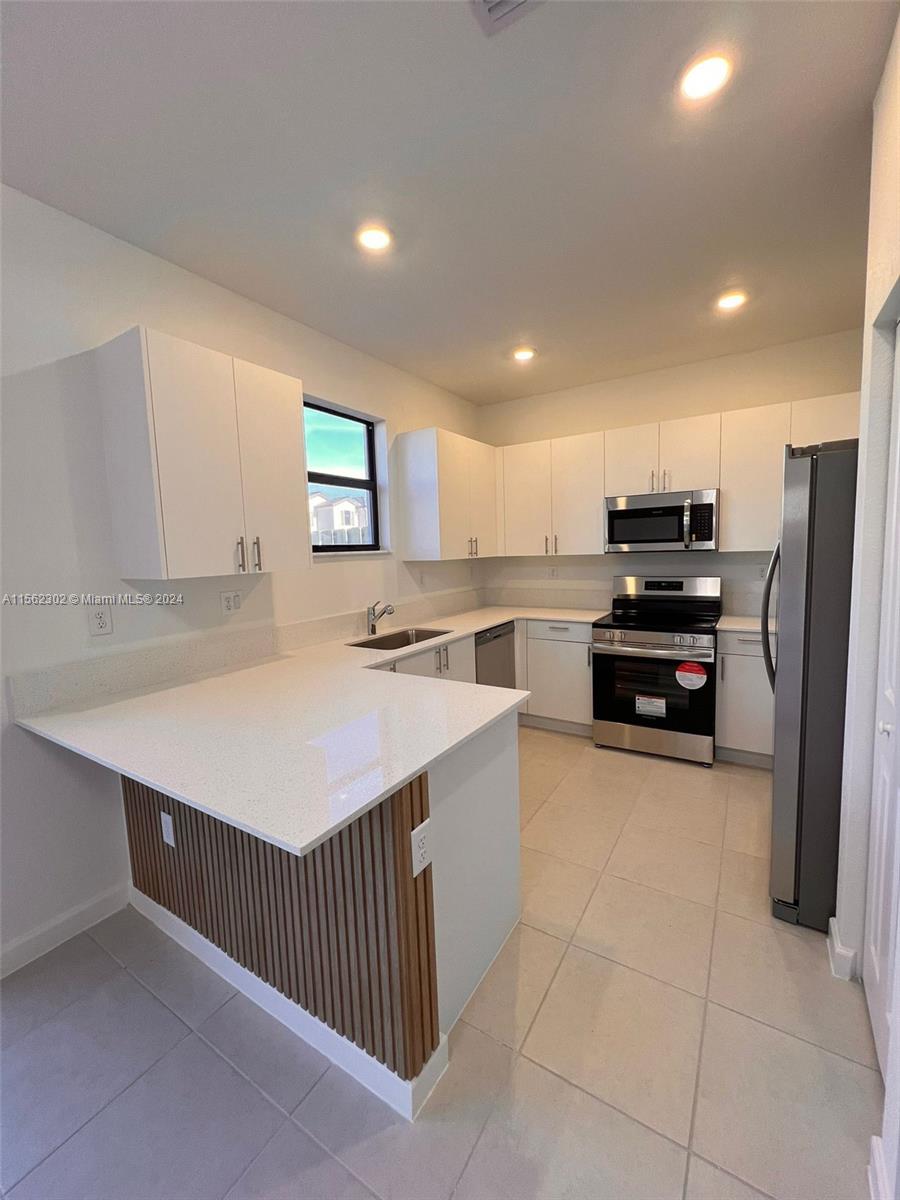 23055 SW 129th Ct 23055, Miami, Florida 33170, 3 Bedrooms Bedrooms, ,2 BathroomsBathrooms,Residentiallease,For Rent,23055 SW 129th Ct 23055,A11562302