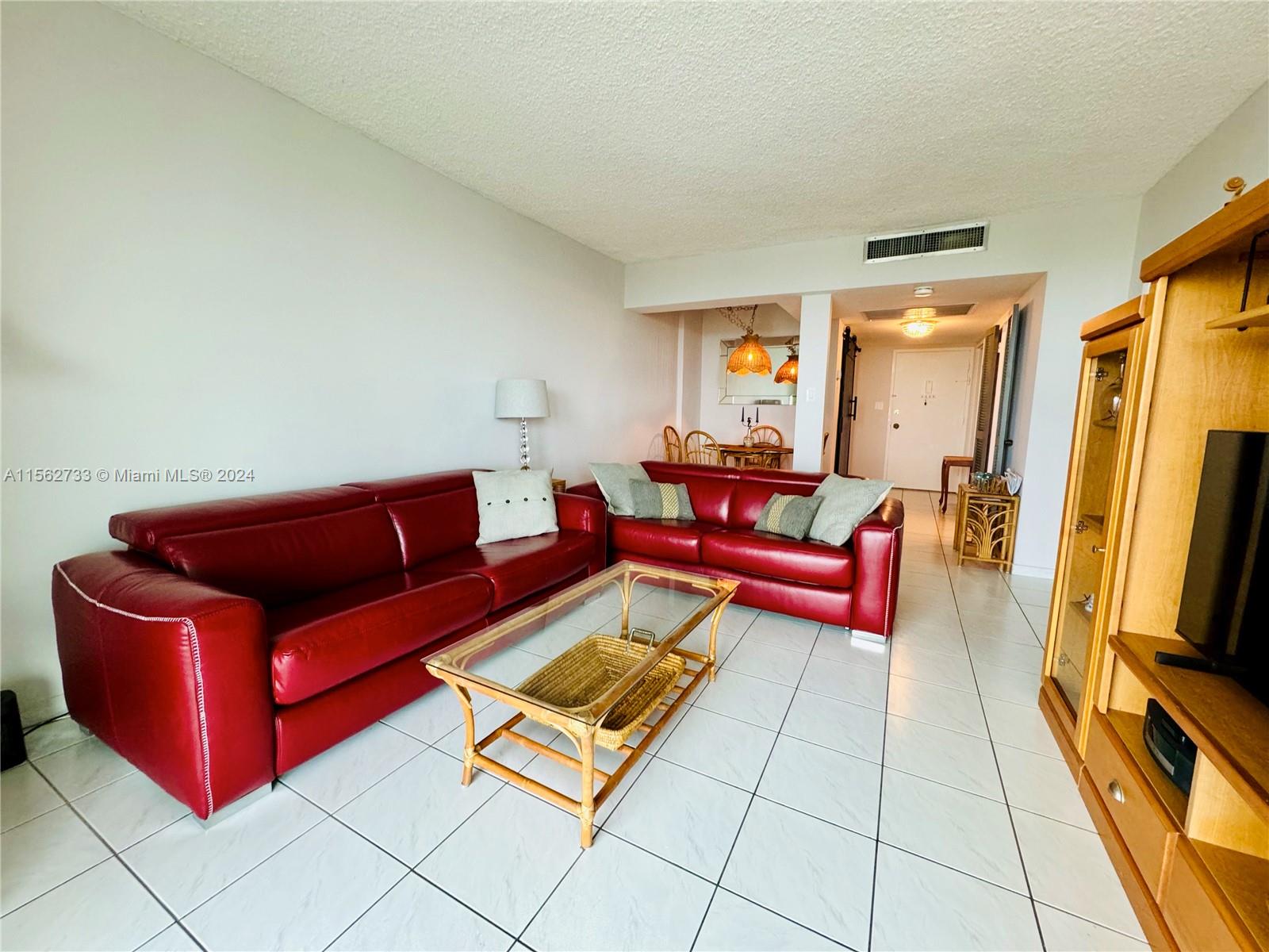 5401 Collins Ave 622, Miami Beach, Florida 33140, 1 Bedroom Bedrooms, ,1 BathroomBathrooms,Residential,For Sale,5401 Collins Ave 622,A11562733