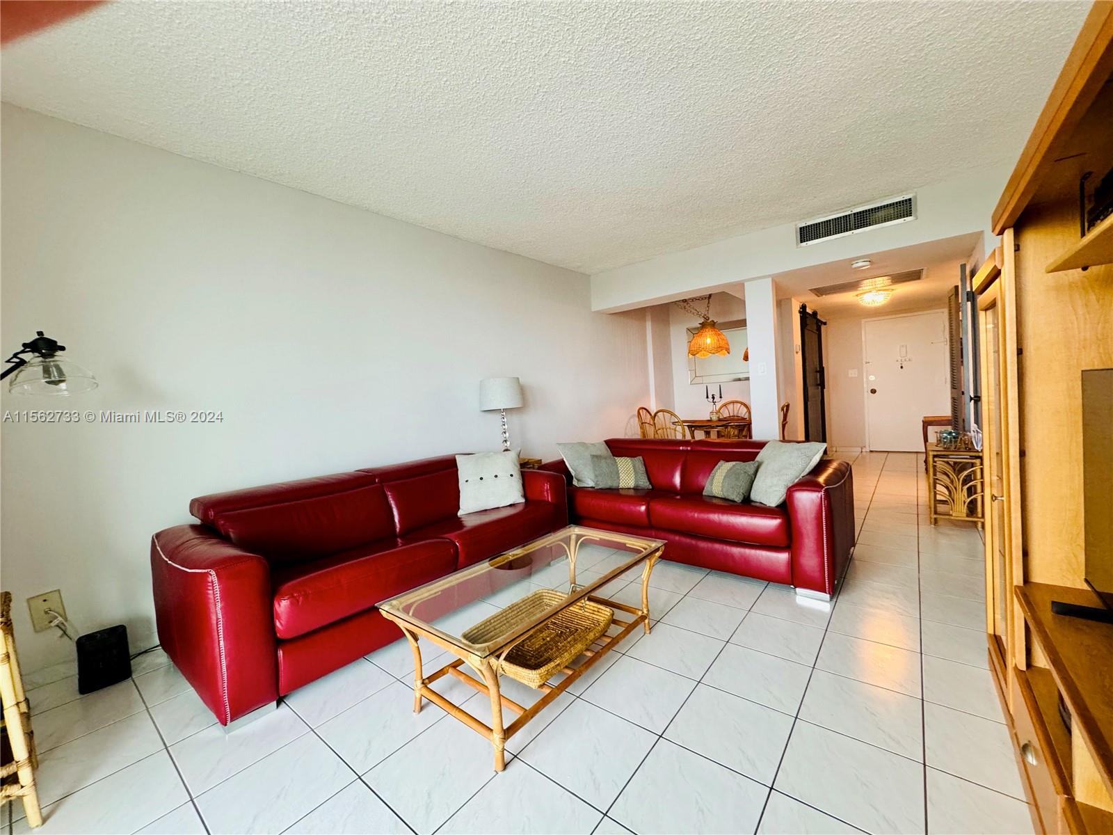 5401 Collins Ave 622, Miami Beach, Florida 33140, 1 Bedroom Bedrooms, ,1 BathroomBathrooms,Residential,For Sale,5401 Collins Ave 622,A11562733