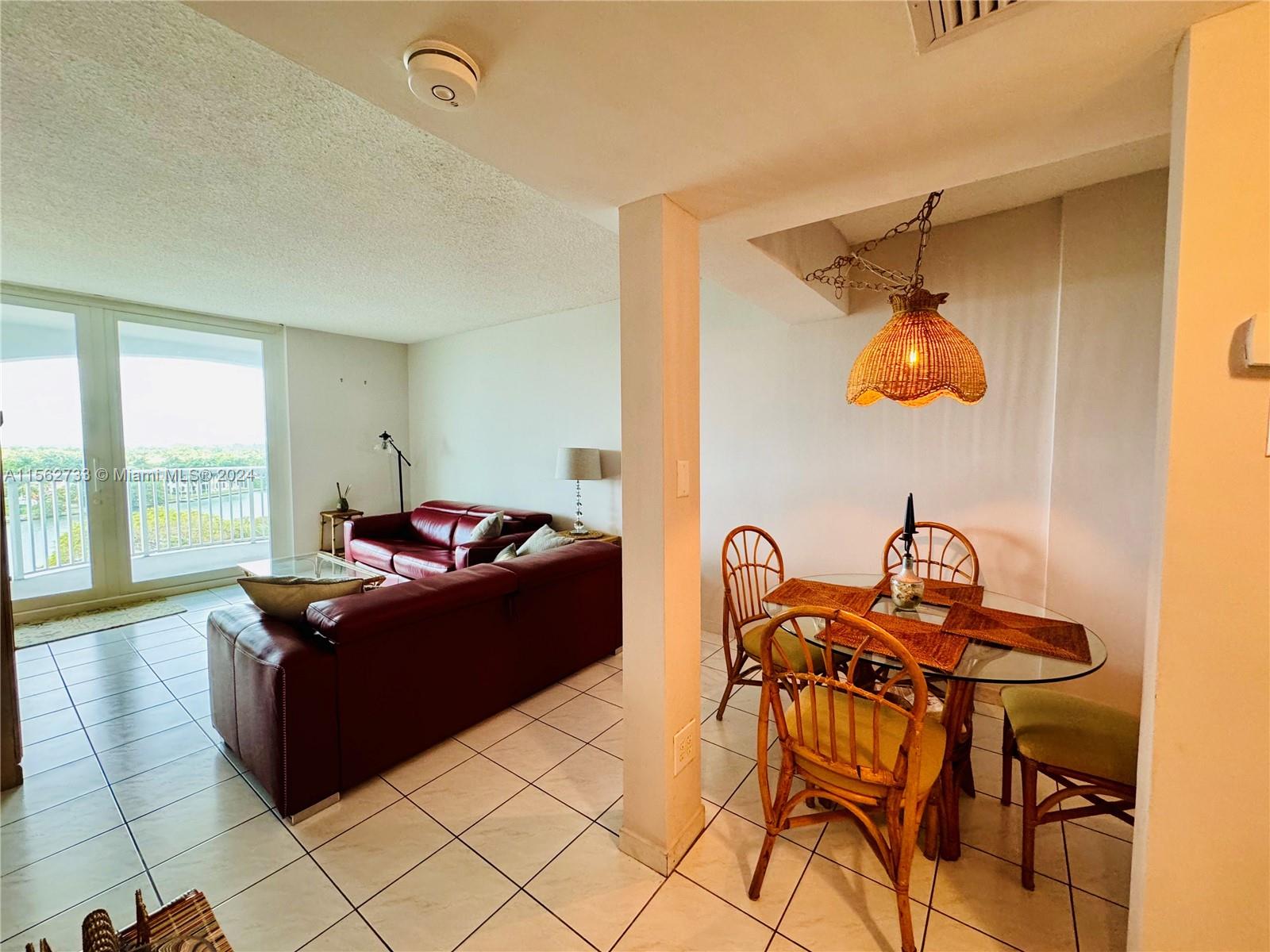 5401 Collins Ave 622, Miami Beach, Florida 33140, 1 Bedroom Bedrooms, ,1 BathroomBathrooms,Residential,For Sale,5401 Collins Ave 622,A11562733
